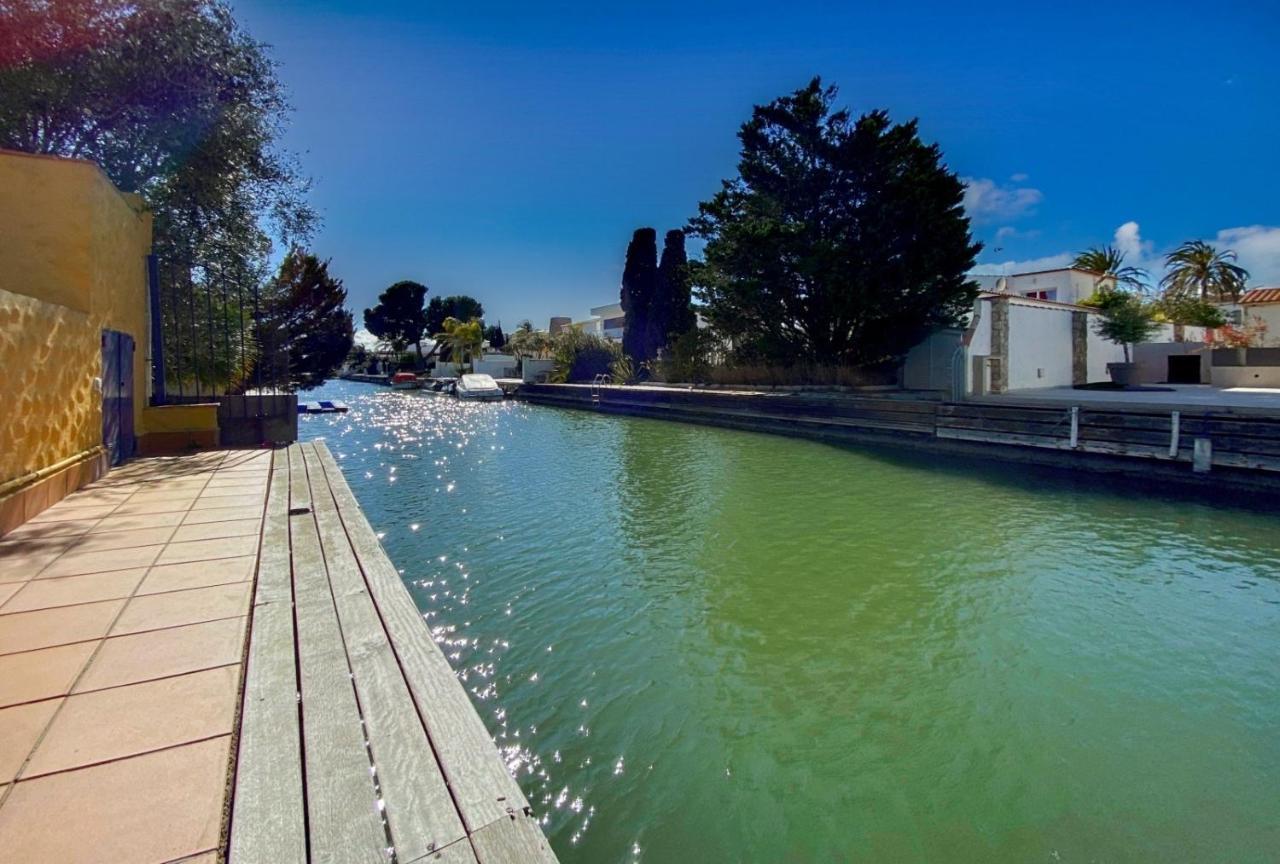 Ampuriahome Villa Hosting 15, Pool & Mooring Empuriabrava Exteriér fotografie