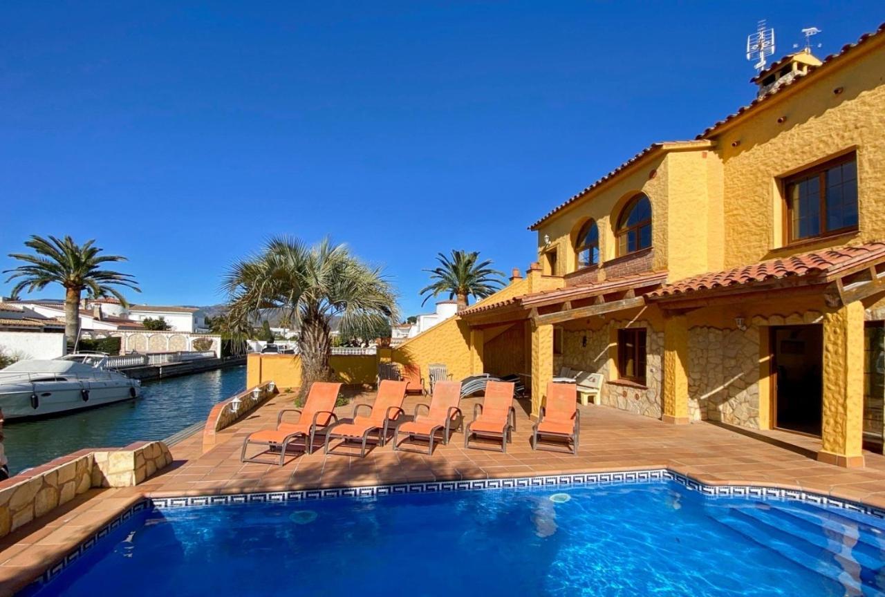 Ampuriahome Villa Hosting 15, Pool & Mooring Empuriabrava Exteriér fotografie